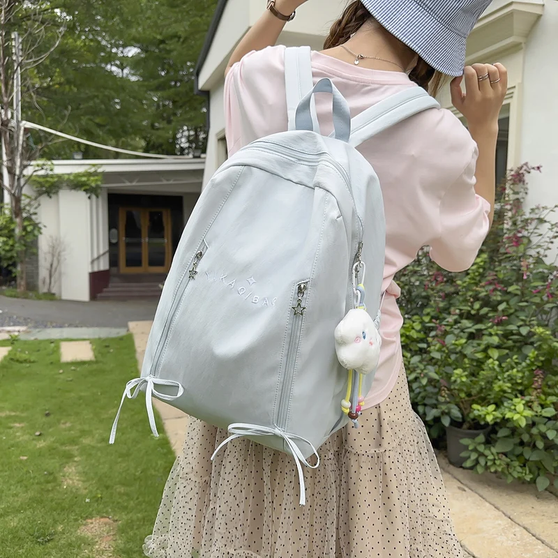 Süßer Plüsch-Rucksack im Charakterdesign Karnz