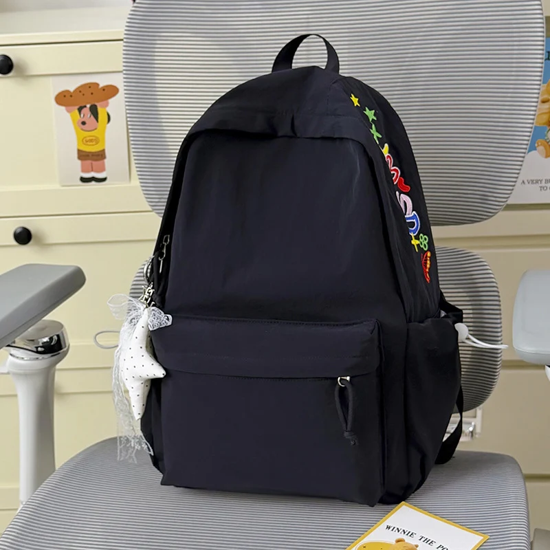 Dekorativer Charakter-verzierten Freizeit-Rucksack Karnz