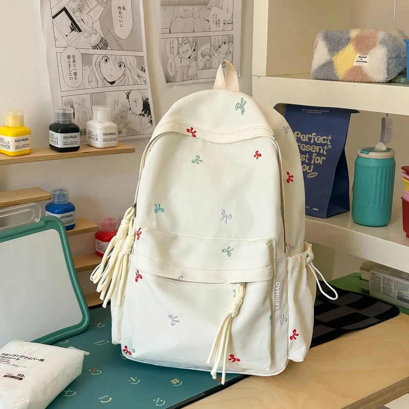 Süßer gestickter gemusterter Rucksack Karnz