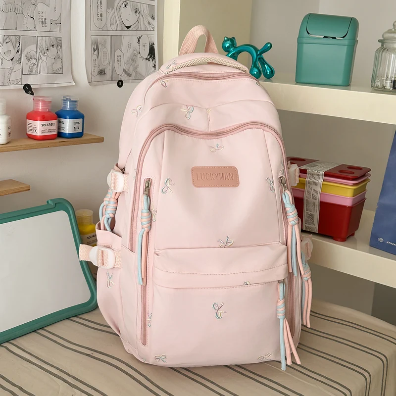 Niedlicher bestickter lässiger Rucksack Karnz