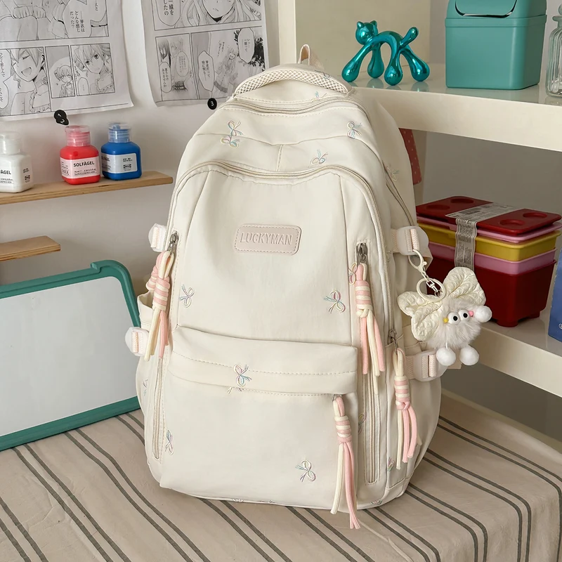 Niedlicher bestickter lässiger Rucksack Karnz