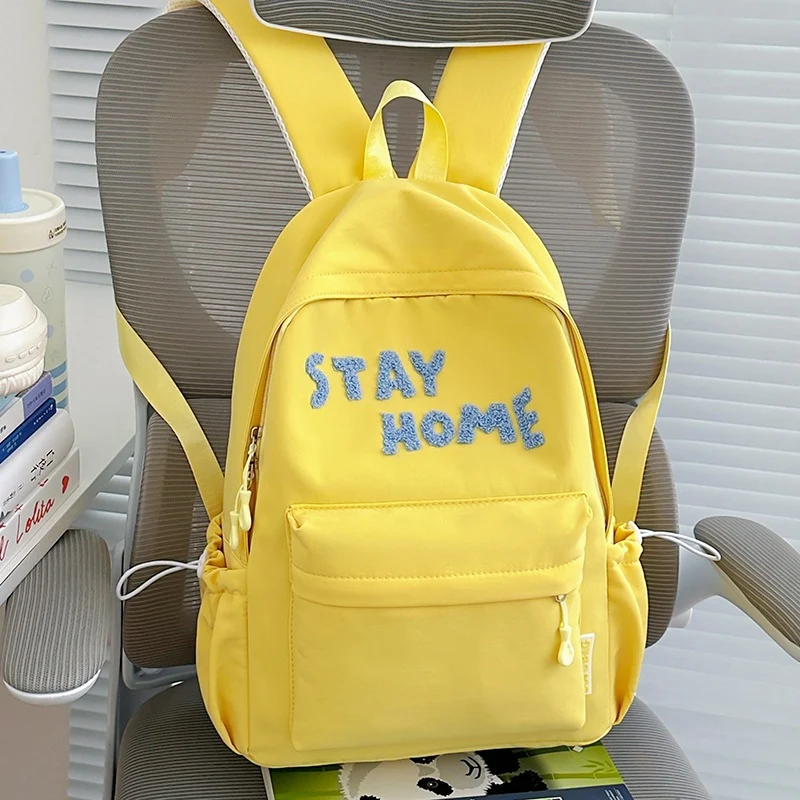 Niedlicher bestickter Rucksack Karnz