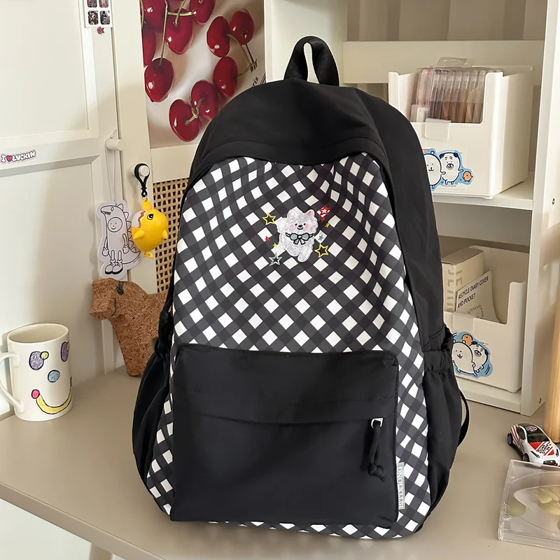 Süßer dekorativer kariert gemusterter Rucksack Karnz