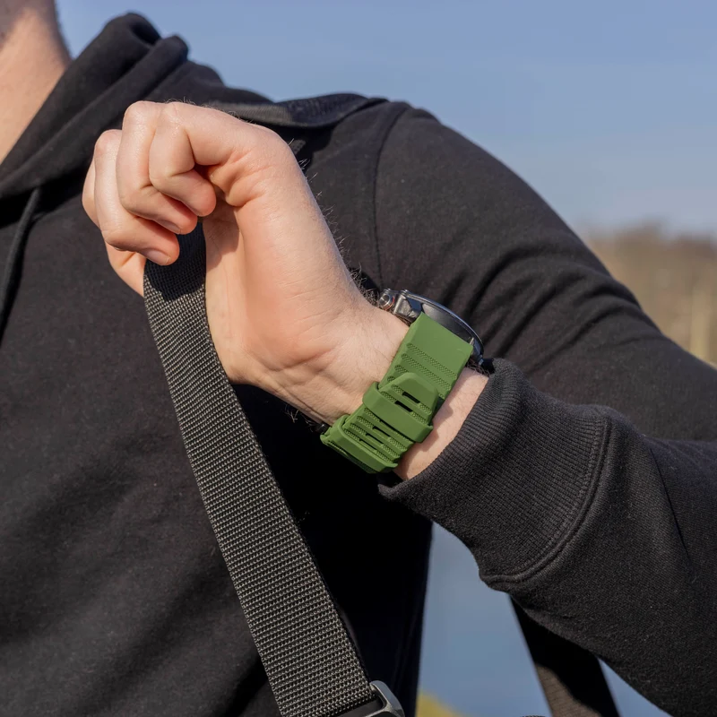 Bandz Garmin Fenix 9 - 51mm Schnallen-Silikonarmband (Dunkelgrün)