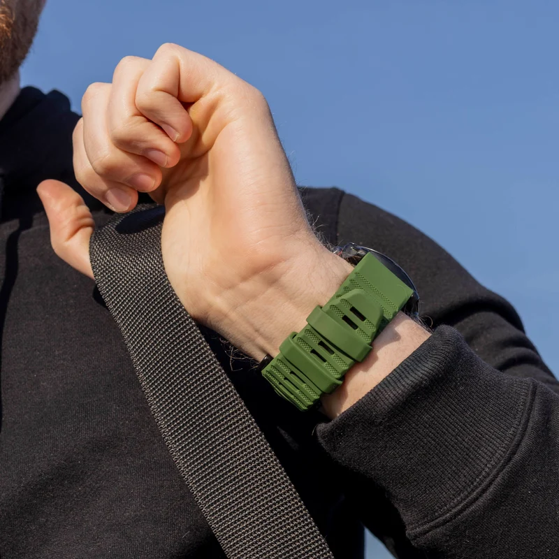 Garmin Fenix 9 Pro - 51mm Silikonarmband (Dunkelgrün)