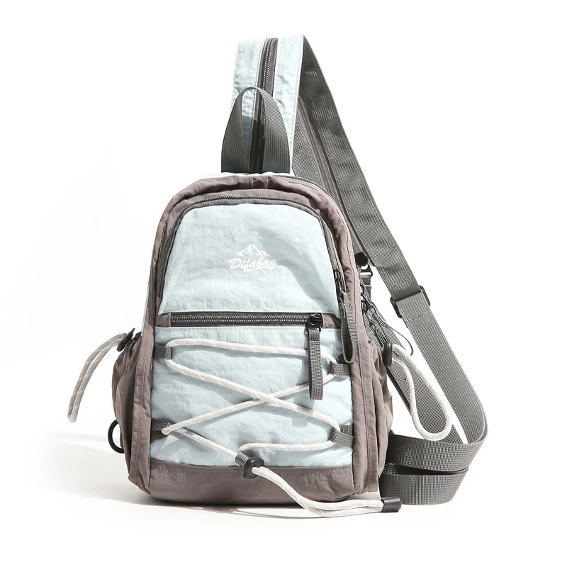 Kompakte Sling-Rucksack Karnz