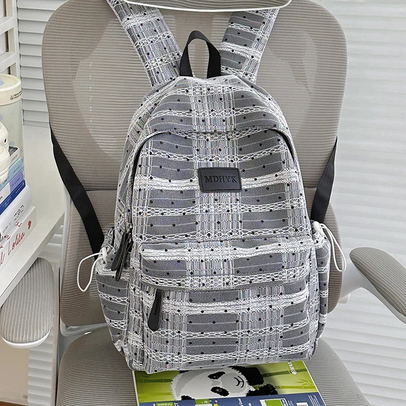 Kompakte Pünktchen Rucksack Karnz