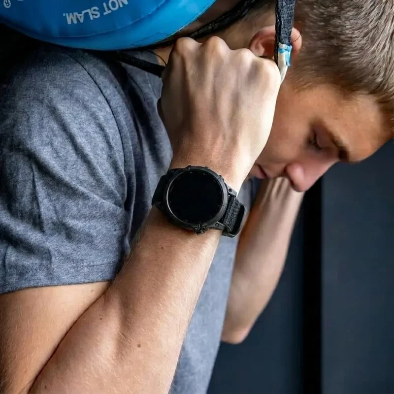 Garmin Tactix 7 Hybrid Nylon Armband (Schwarz)
