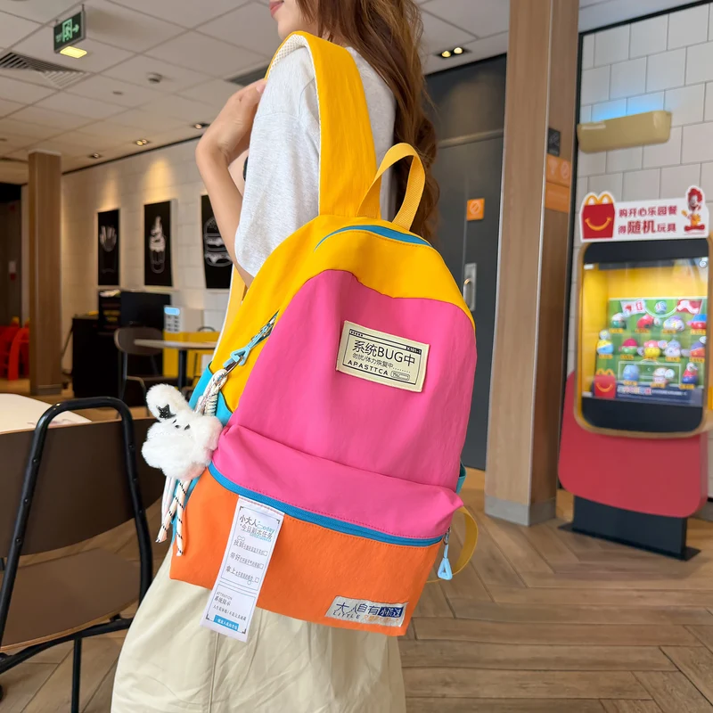 Bunter Multi-Fach-Rucksack Karnz