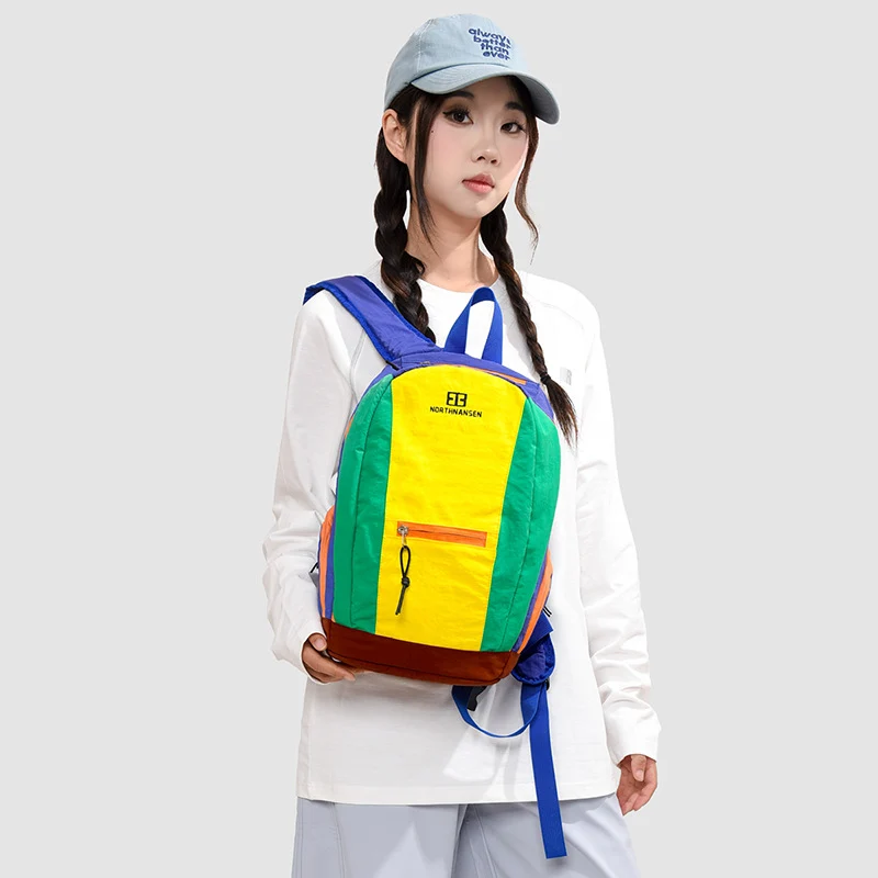 Bunter Leichter Rucksack Karnz