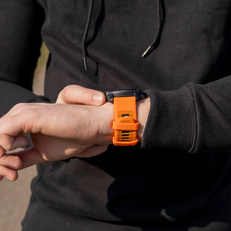 Garmin Fenix 9 Pro - 51mm Schnallen-Sportarmband (Orange/Schwarz)