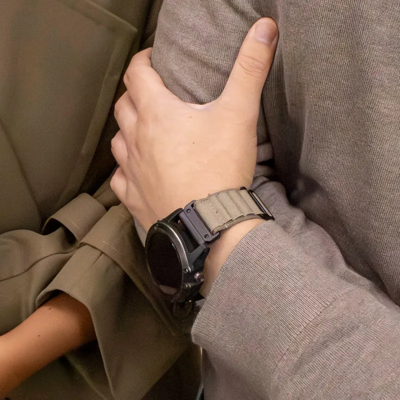 Garmin Fenix 9 Pro - 51mm Alpine Nylon Armband (Armeegrün)