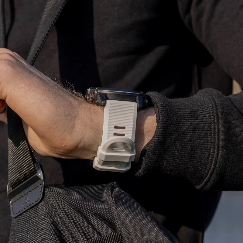 Garmin Fenix 9 - 51mm Silikonarmband (Weiß)