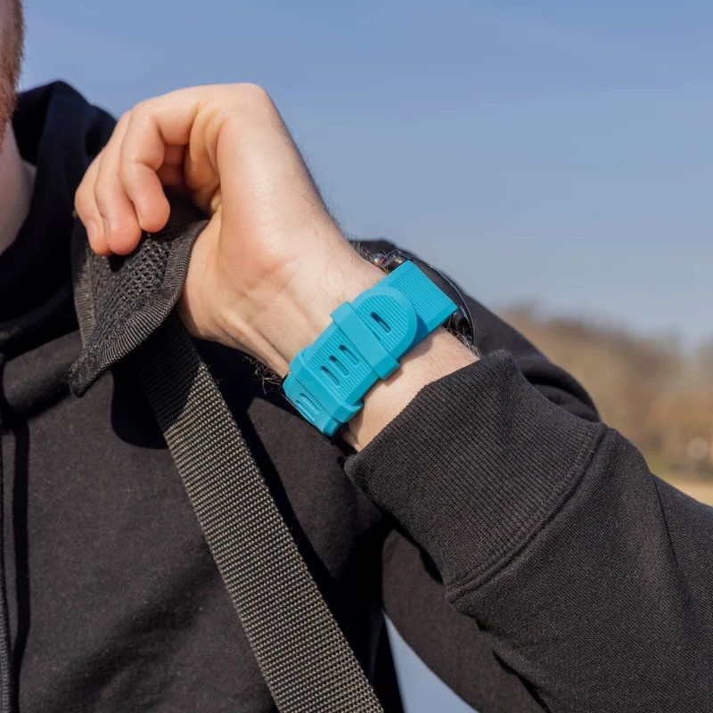 Garmin Fenix 9 - 51mm Silikonarmband (Hellblau)