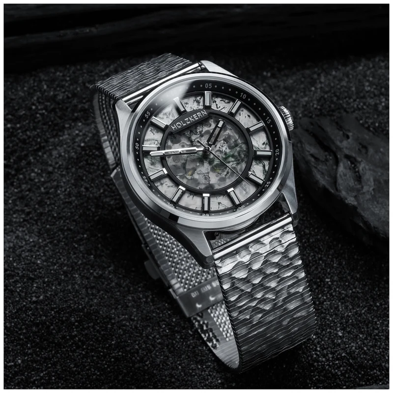 Holzkern Nomadics Armbanduhr • Holz und Edelstahl • Naturmaterialien