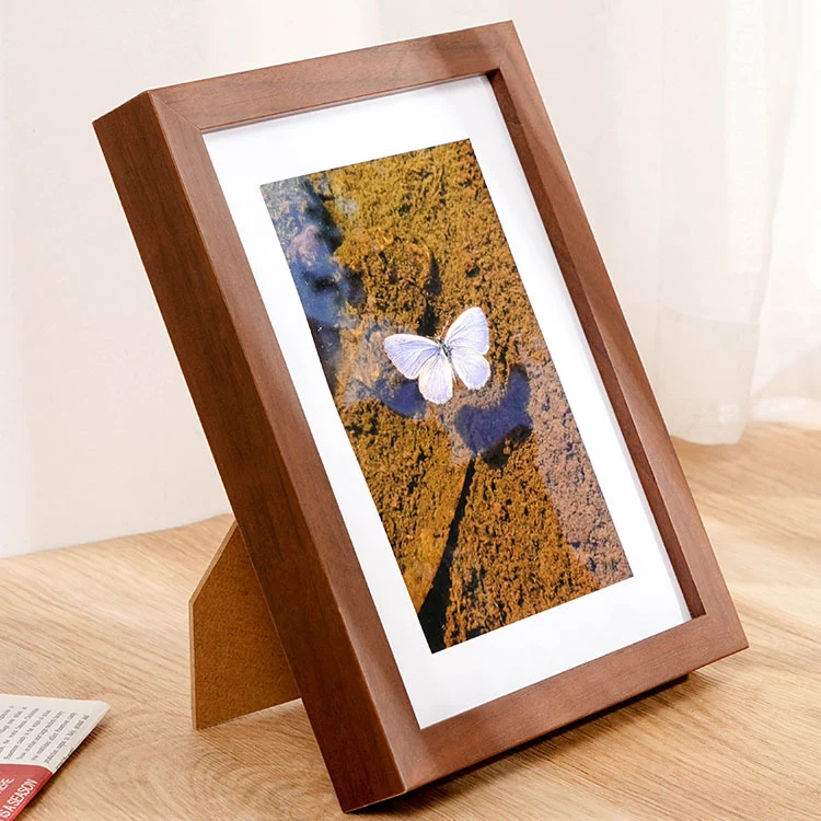Stylischer Holz-Bilderrahmen für Zuhause