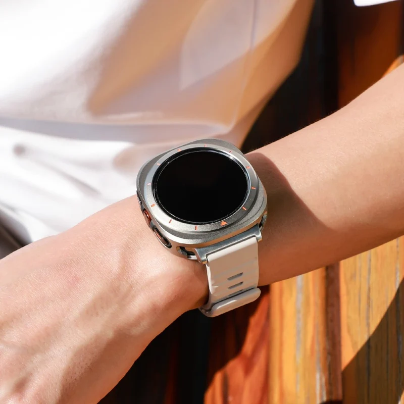 Samsung Galaxy Watch Ultra 47mm Schützende Silikon Bumper