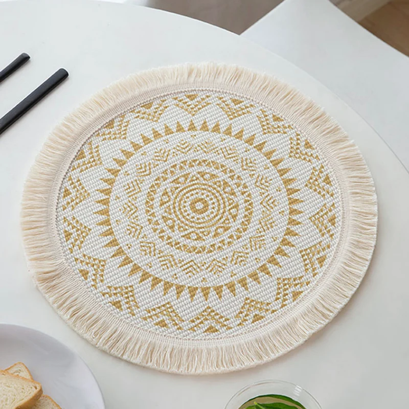 Rundes gewebtes Tisch-Platzset mit Fransenrand und Mandala-Jacquard