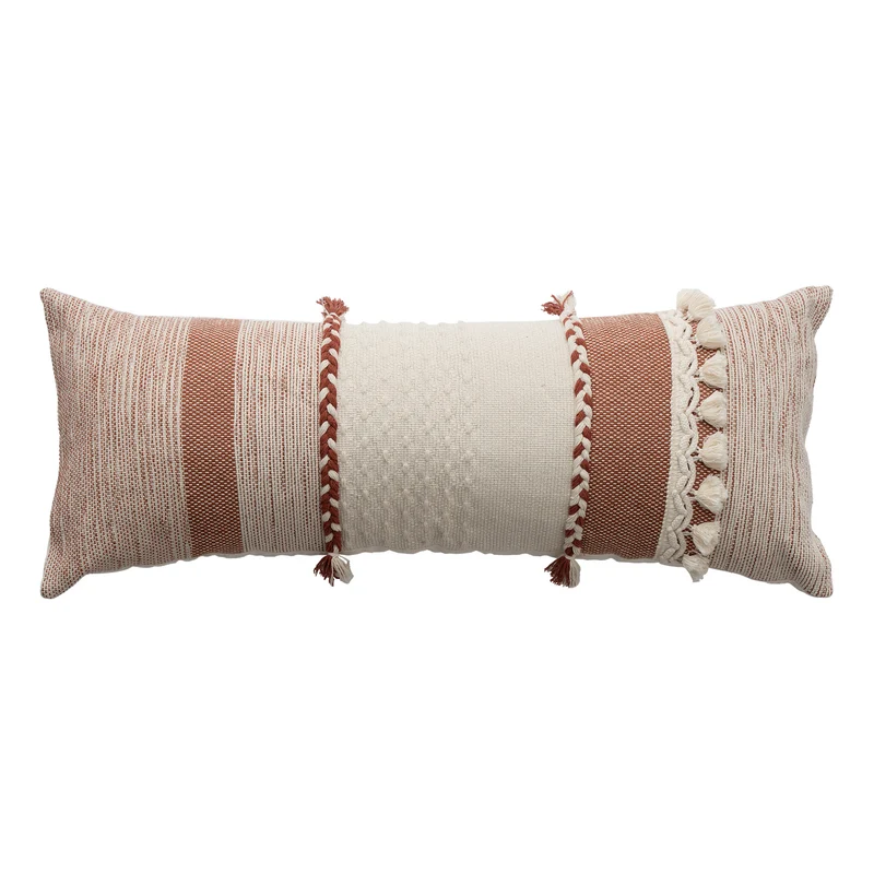 Rechteckiges Boho-Lumbar-Kissen mit geflochtenen Bändern und Quasten