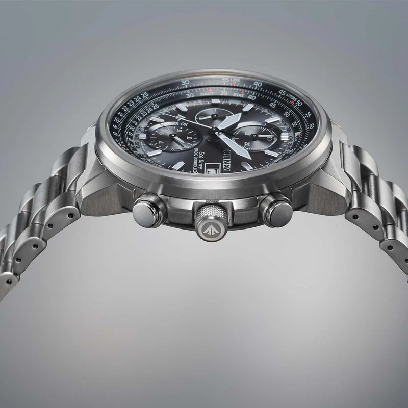Citizen Promaster Sky AT8300-58E Herrenuhr Schwarz • Saphirglas • Funk-Eco-Drive