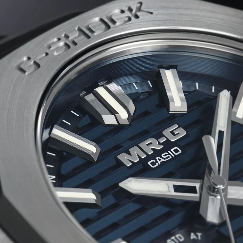 Casio MR-G MRG-B2100D-2ADR Herrenuhr • Tough Solar mit Bluetooth • COBARION Lünette