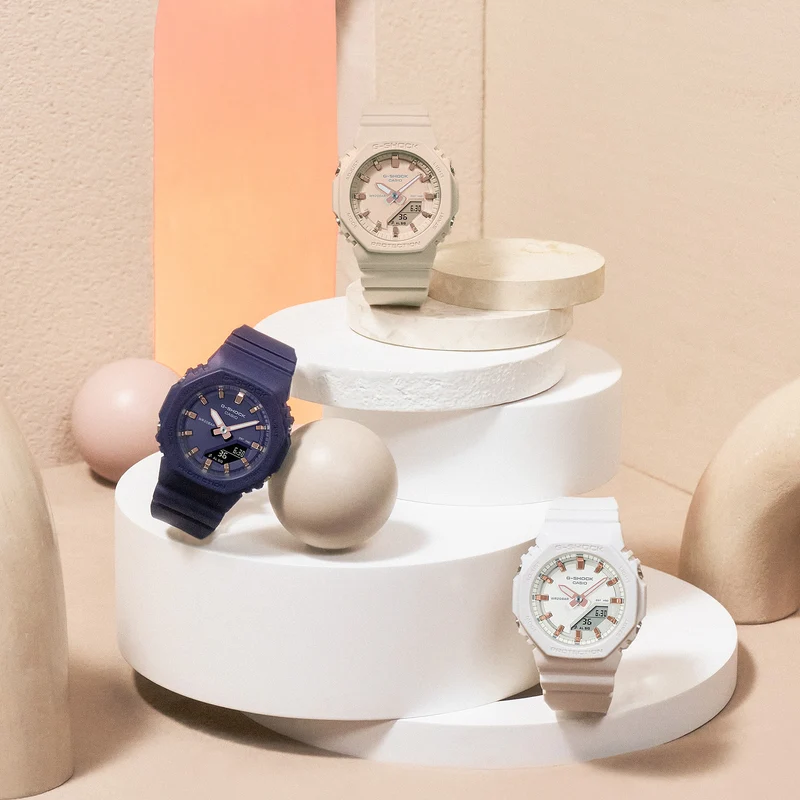 Casio GMA-P2100M-7AER G-Shock Classic Damen Armbanduhr Weiß • Bio-Harz Armband • 20 BAR wasserdicht