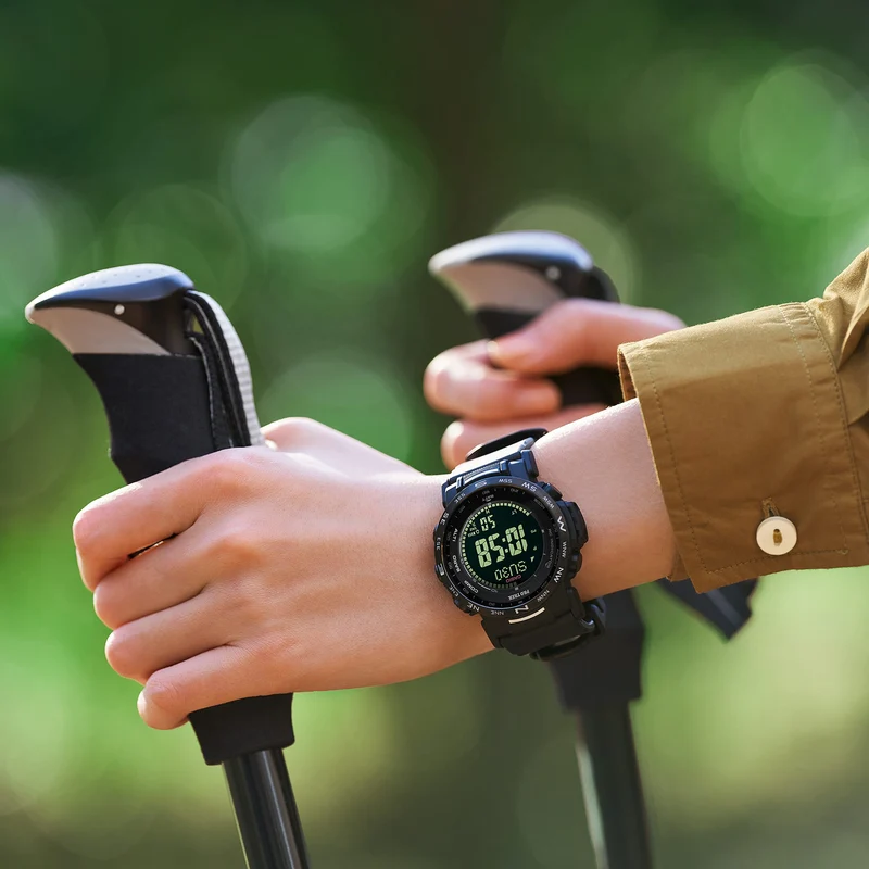 Casio PRW-35Y-1BER PRO TREK Herrenuhr Schwarz • Tough Solar & Multiband 6 • Digitaler Kompass & Höhenmesser