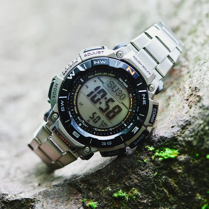 Casio PRG-340T-7ER Pro Trek Herrenuhr Weiß • Tough Solar • Digitaler Kompass
