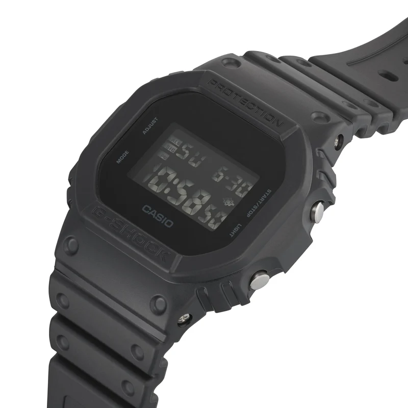 Casio G-Shock DW-5600UBB-1ER Herren Armbanduhr Schwarz • Digitales Display • 200 m Wasserdichtigkeit
