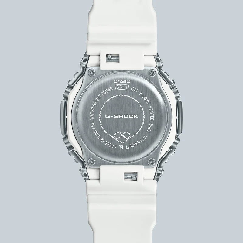 Casio GM-2100WS-7AER G-Shock Classic Herrenuhr Weiß • Metallverkleidung & Mineralglas • Stoßfest bis 20 bar