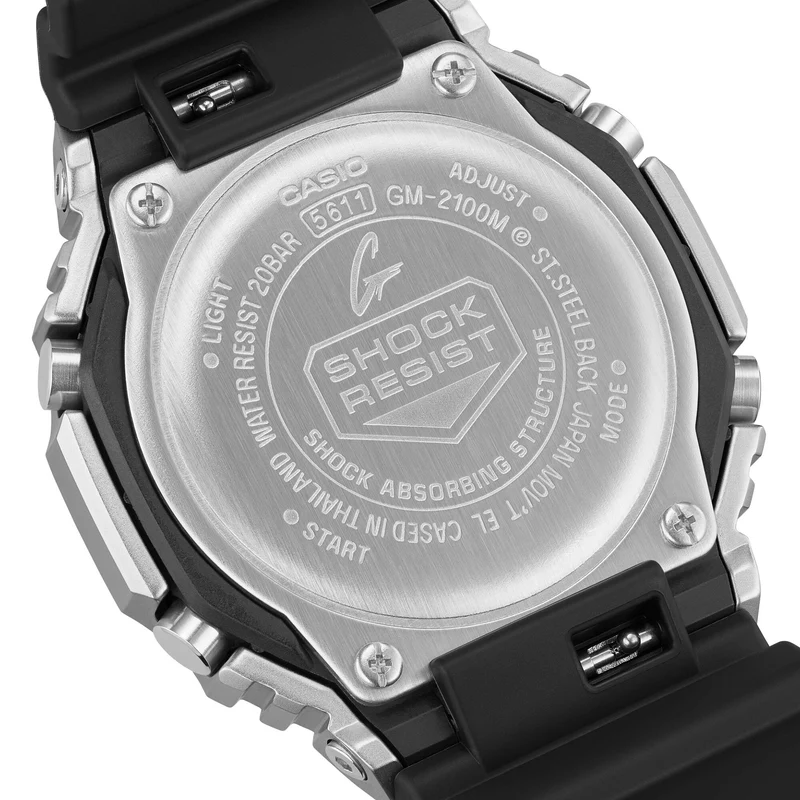 Casio G-Shock GM-2100M-1AER Herrenuhr • Metall-Lünette • Analog-Digital