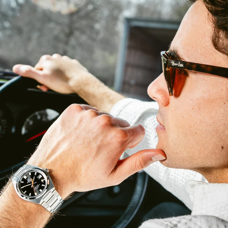 Casio Edifice EFB-109D-1AVEF Herrenuhr • Saphirglas • 10 bar Wasserdichtigkeit
