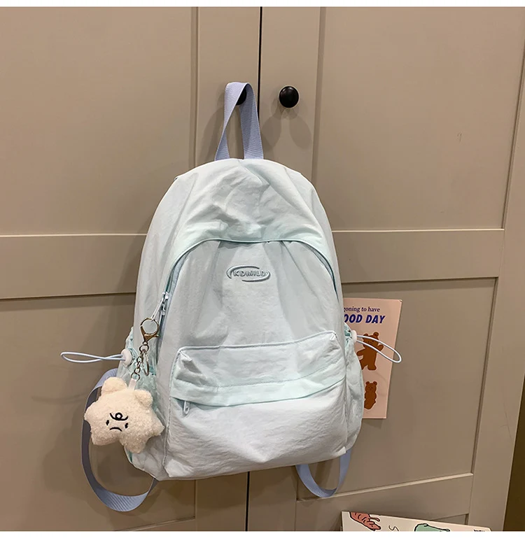 Lässiger Rucksack mit Schlüsselanhänger Karnz