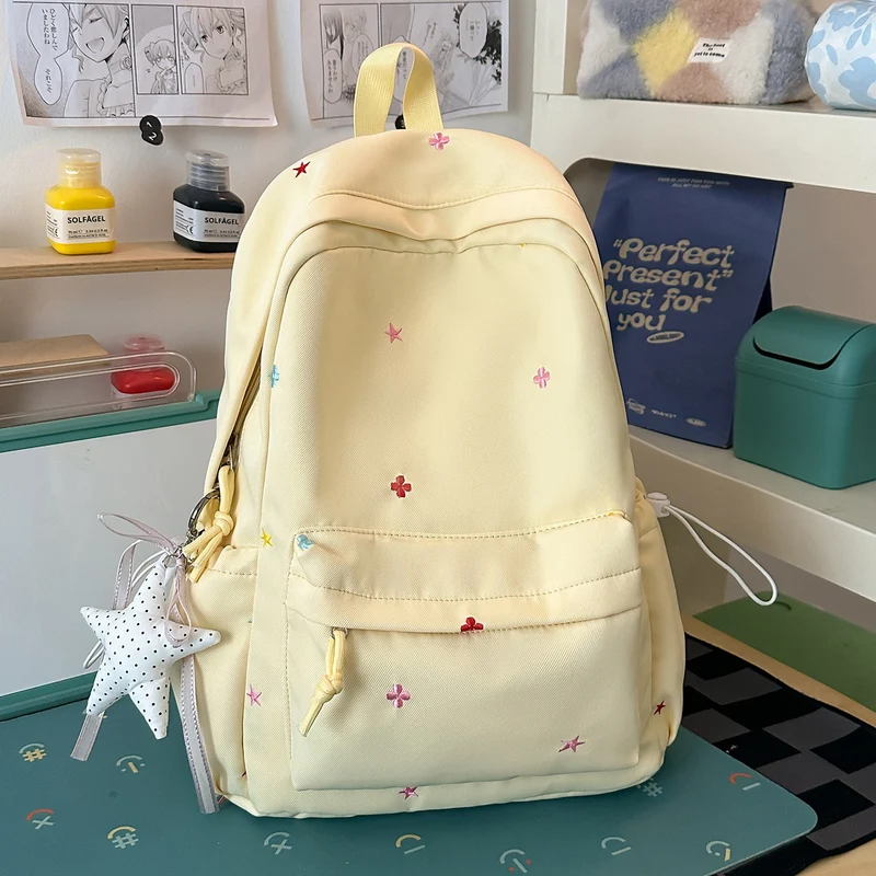 Lässiger bestickter Stern-Rucksack Karnz