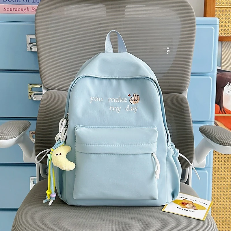 Lässiger bestickter Mini-Rucksack Karnz