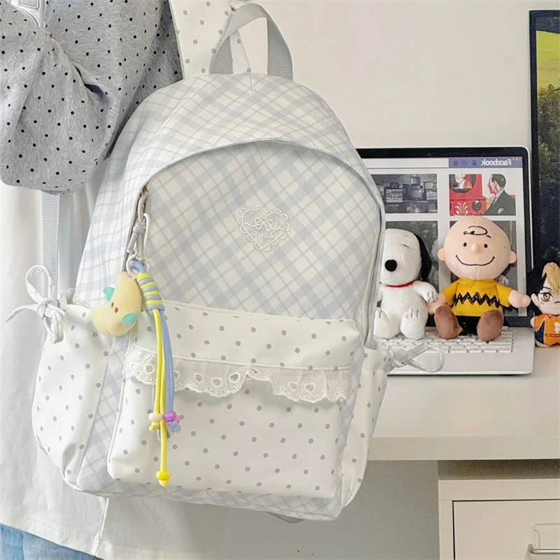Charmanter Dekorativer Rucksack Karnz