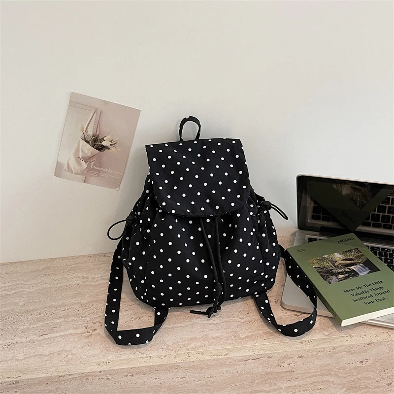 Lässiger Kordelzug-Punktemotiv-Rucksack Karnz