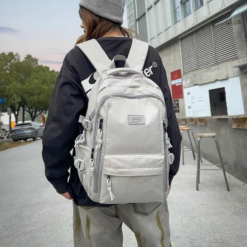 Erweiterter Multi-Taschen Reiserrucksack Karnz