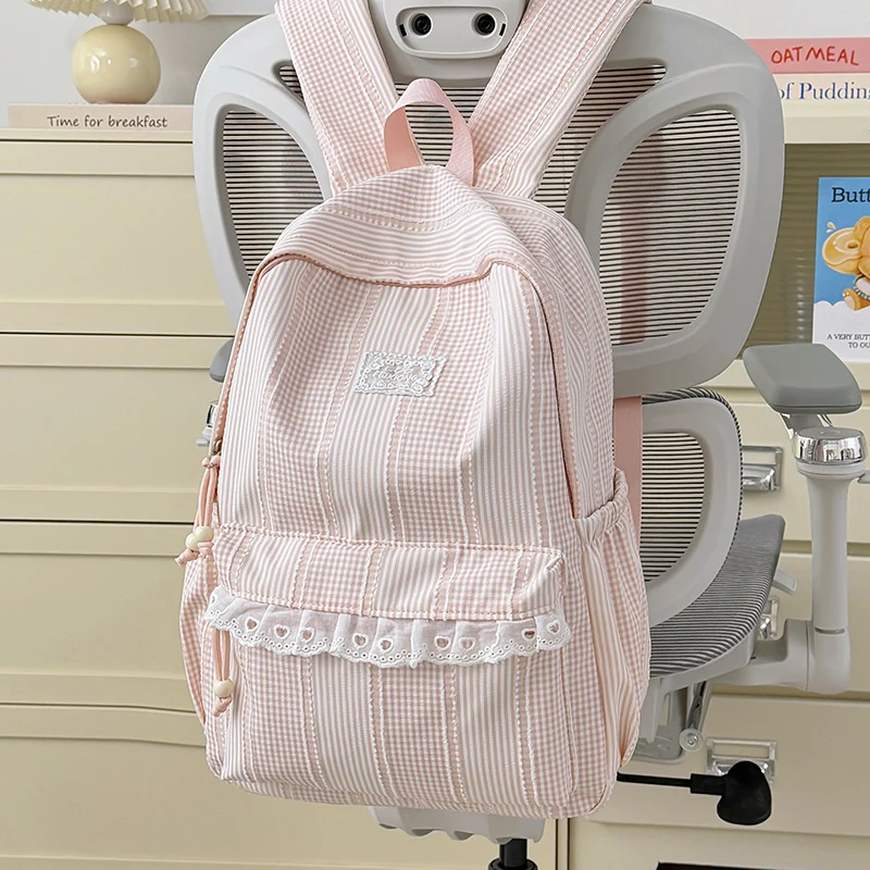 Stylischer gestreifter Design-Rucksack Karnz