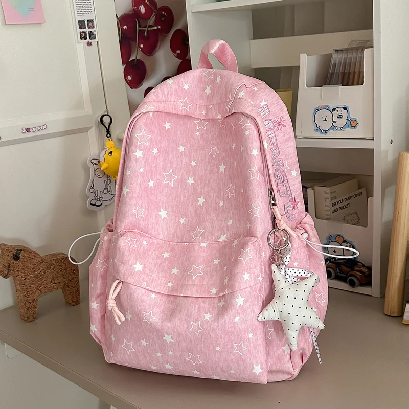 Stylische sternenverzierte Rucksack Karnz