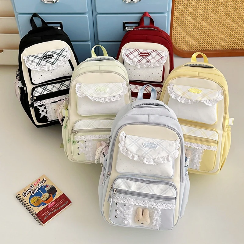 Verspielter Rucksack mit Mehrfachfach-Design Karnz