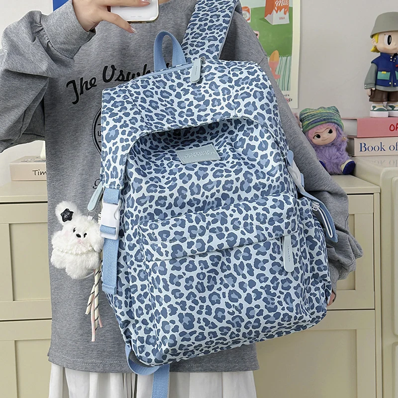 Verspielter Leopardenmuster Schulrucksack Karnz