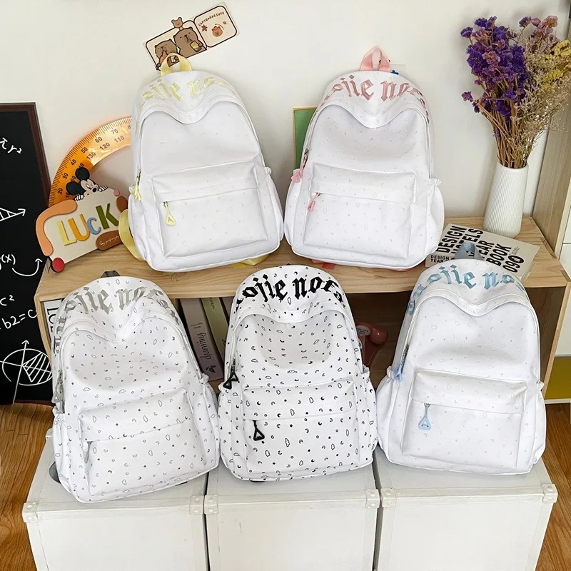 Verspielter Grafikdruck Rucksack Karnz