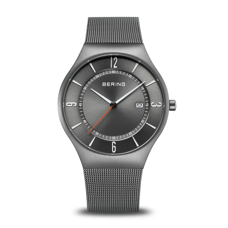 Bering Classic 15940-377 Herrenuhr Grau • Saphirglas • Milanaise-Armband
