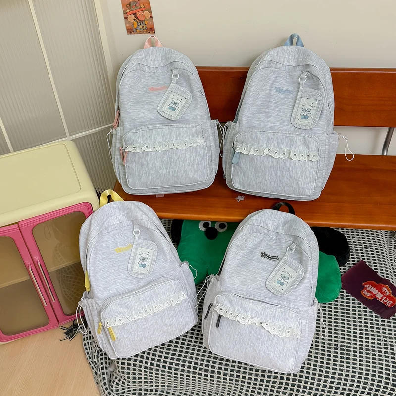 Dekorativer Cartoon-Charakter-Rucksack Karnz