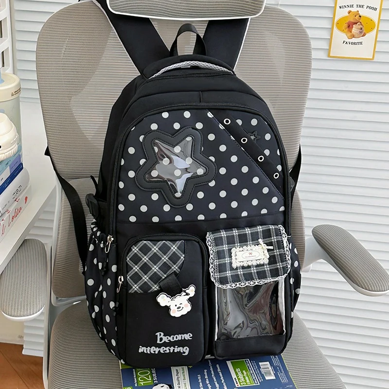 Niedlicher gepunkteter Charakter-Rucksack Karnz