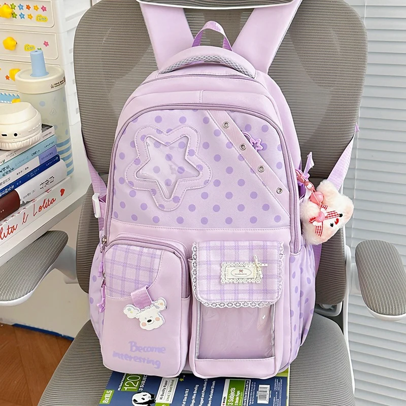 Niedlicher gepunkteter Charakter-Rucksack Karnz