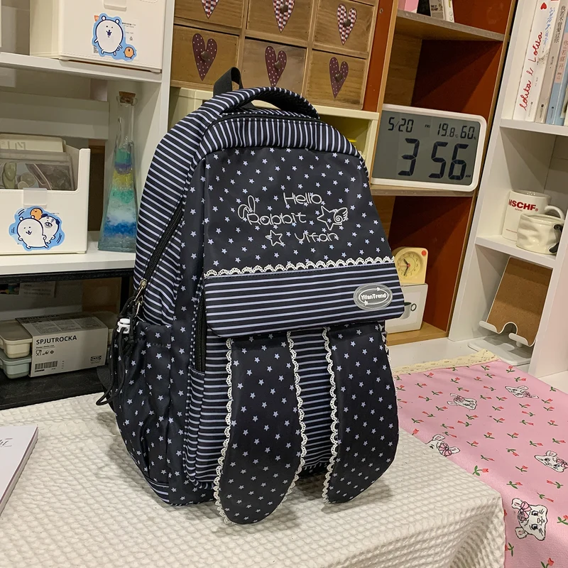 Süßer Rucksack im Hasenohren-Thema Karnz