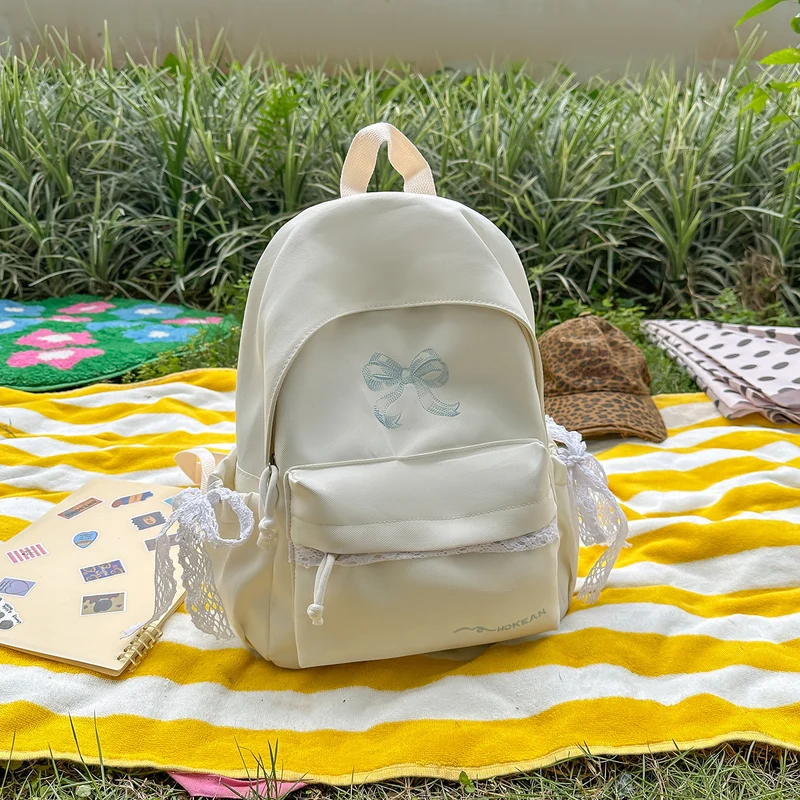 Charmanter mit Schleifen verzierten Rucksack Karnz
