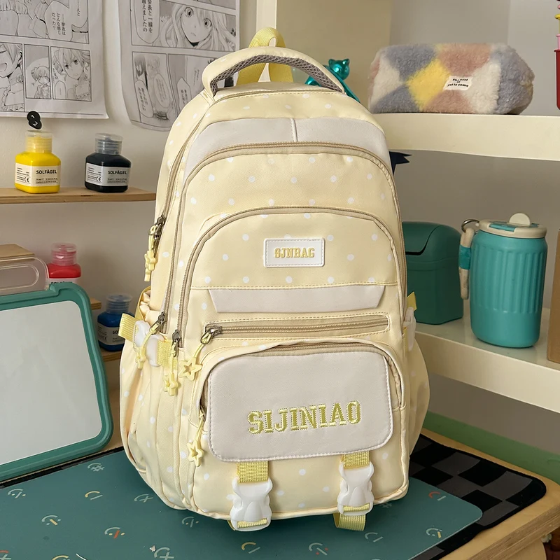 Abenteuerlicher gepunkteter Rucksack Karnz